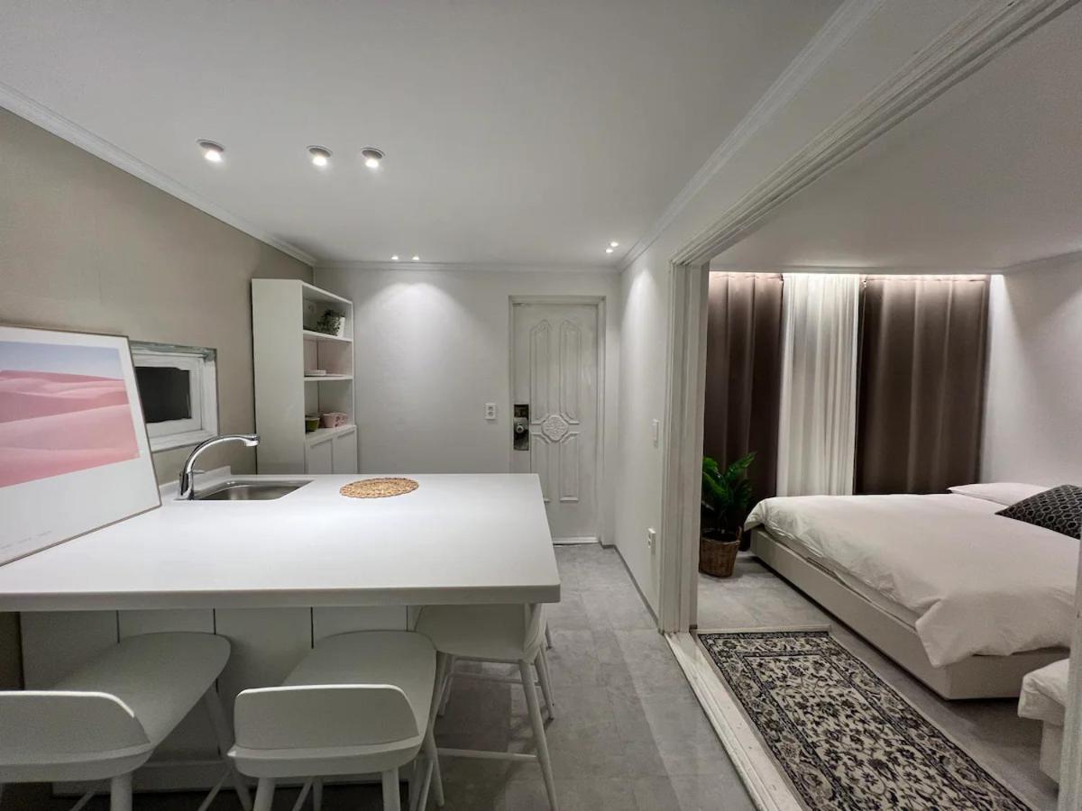 Apartment Oasis Hongdae Seoul
