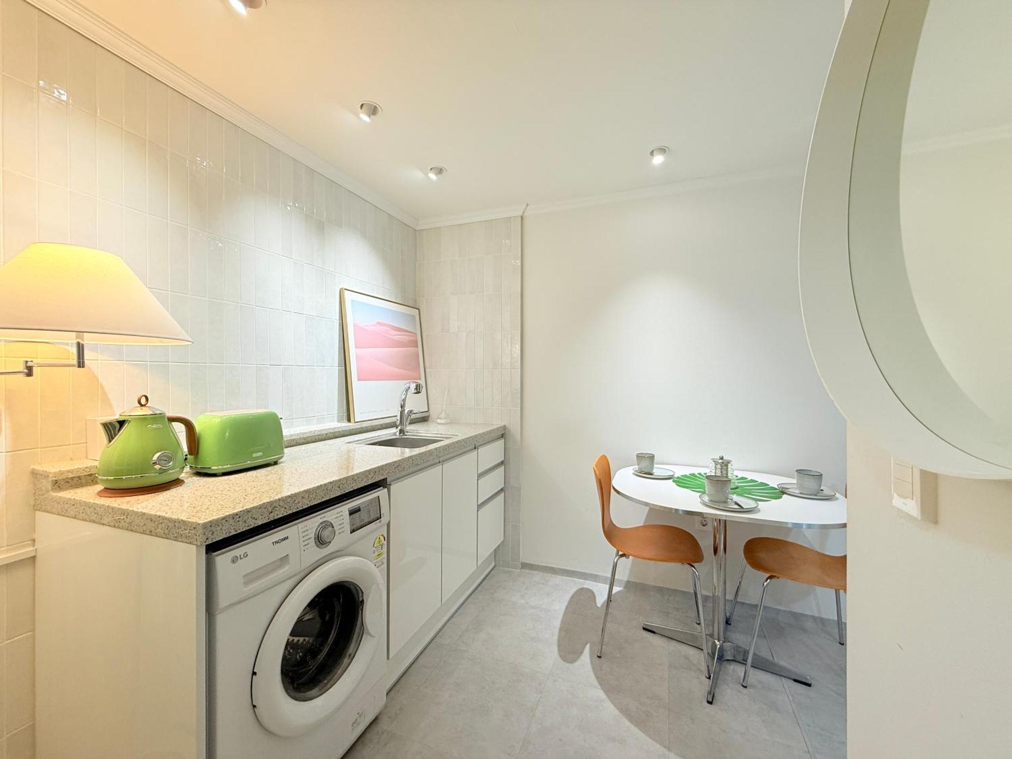 Oasis Hongdae Apartment Seoul